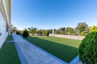 Vineyard Vista Retreat - 5