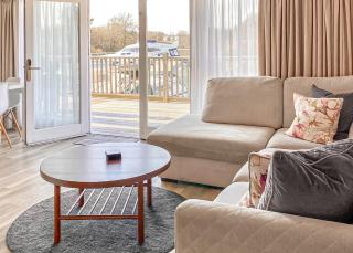 Yare View Holiday Cottages - 5