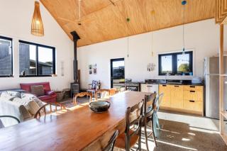 The Black Barn - Karitane Beach - 8