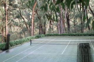 Ecco Red Hill Retreat - Luxe Rural Escape with Tennis Court - 7