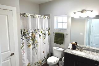 Cozy Trenton Apartment, Pool, Gym, Gated Community - 2