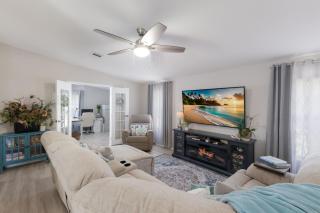 The Salty Sister Retreat - 0