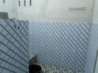 Ron's Guesthouse - 2