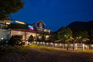 Glamdog Dog Pension Gapyeong Branch - 2