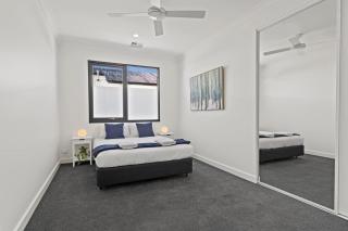 Swainson on 3 Lexington - 200m to Beach! - 2