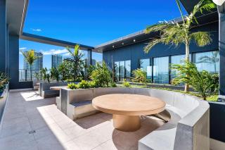 Modern and Stunning City Views in Southport - 8