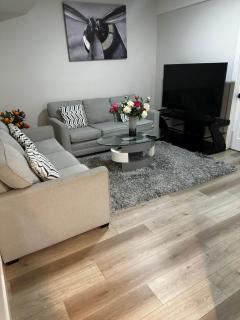 Bedroom in the basement Upland 1 - 4