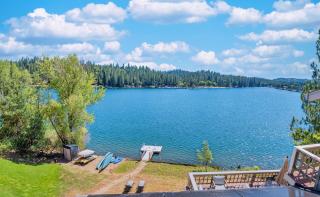 Lakefront Villa with 180 degree view private dock and boats - 2