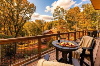 Pirate Theme Cabin Gatlinburg - Indoor Heated Pool - 9