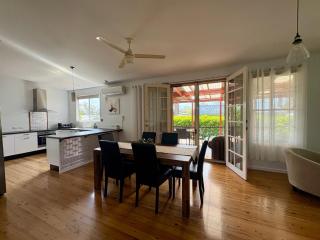 Seabreeze Cottage Cosy Couples Retreat Stay by the Beach - 7