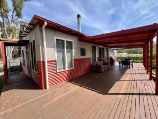 Seabreeze Cottage Cosy Huskisson Stay by the Beach - 1