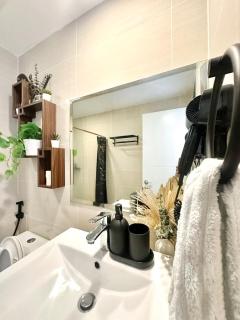 Mediterranean Breeze at Venice with Grand Canal View! - 7