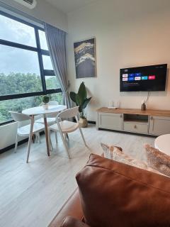 JQ1 SEA & POOL or CITY View WIFI I WASHING MACHINE for Some Units I CUCKOO WATER Jesselton Quay by R2 - 2
