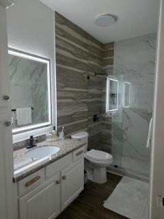 Lighthouse Beach Retreat - 4