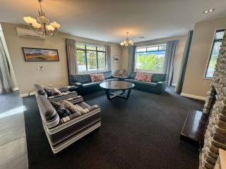 59 St James Avenue - 1