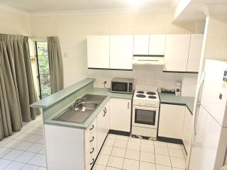 Mango Tree Holiday Apartments - 9