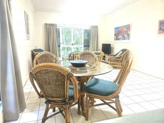 Mango Tree Holiday Apartments - 1