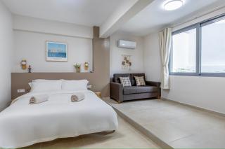 M&H and their friends - 3