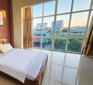 Roxbury house -  - 0