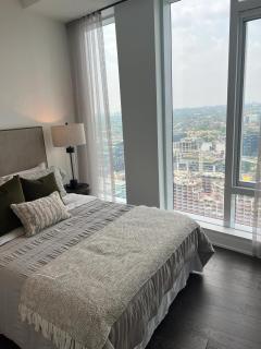 INFIVILLA King Suites & Towers Eaton Toronto - 1