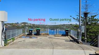 Cliff house and Grand harbour views - Sidney - 1