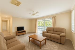 Relaxing 3Bed Home - 1