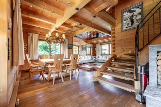 Harmony Deluxe Chalet, Sauna & Fireplace by Belle-Stay - 2