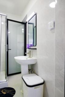 Cosy 2 Bedroom Apartment - 5