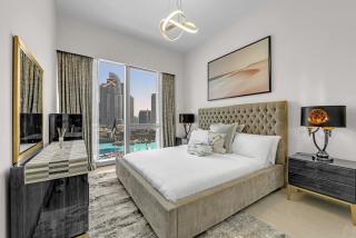 Glamarous 2BR Burj Khalifa & Fountain Views - 2