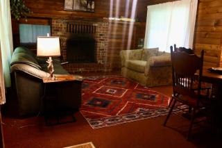 Cedar at Rainier Lodge (0.4 m from Mt.Rainier) - 9