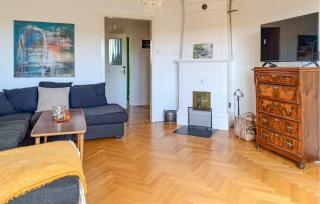 2 Bedroom Stunning Apartment In Högsby - 8