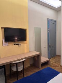 Poly Point Boutique - 5