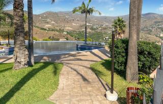 Gorgeous Home In Almuñecar - 1