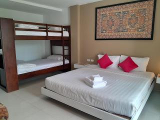 Island Patongbeach Apartments - 4