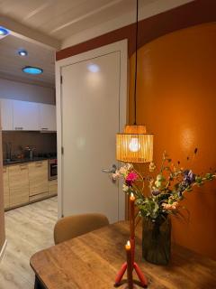 Tiny-House van zeecontainers bij het bos - 3