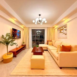 3 Bedroom Apartment with SQ - 0