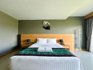 The Par Phuket Hotel - 1