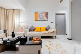 Luxurious 1BR Retreat in MAG City Dubai - 1