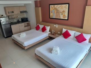 Island Patongbeach Apartments - 0