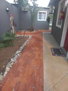 Urban Farm Haus Guesthouse - 5