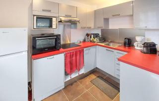 Nice Home In Boissy Le Châtel With Swimming Pool - 6