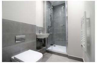 Charming 1 Bedroom Flat in the Heart of Uxbridge - 1