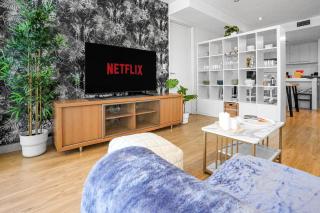 Central Location NSW 3 Bedroom Apartment with Balcony - Sydney - 6