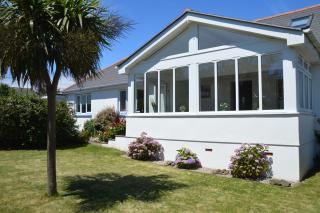 House - Sleeps 8 Close to Beach & Free parking - 9