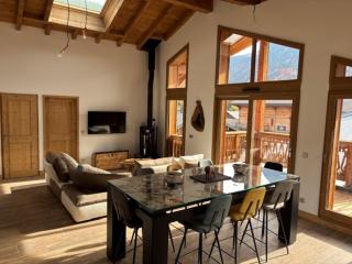 DAMA A303 : Splendide duplex idéalement placé 4 chambres 3 salles d'eau - 0