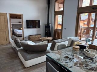 DAMA A303 : Splendide duplex idéalement placé 4 chambres 3 salles d'eau - 1