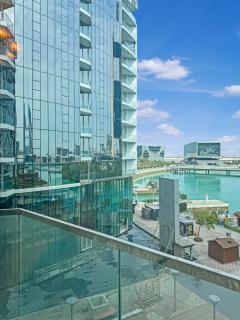 2BR Four Season View in Water Bay - 2