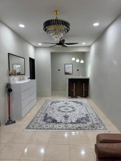 Runa Homestay Jasin - Cozy 3BR with AC & Netflix - 4