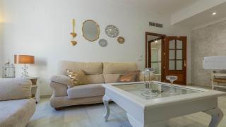 Vive Córdoba Apartamento junto a Estación y Centro - 4