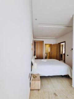 BenHost City Apartments Maarif, Casablanca near tram & shops - 5